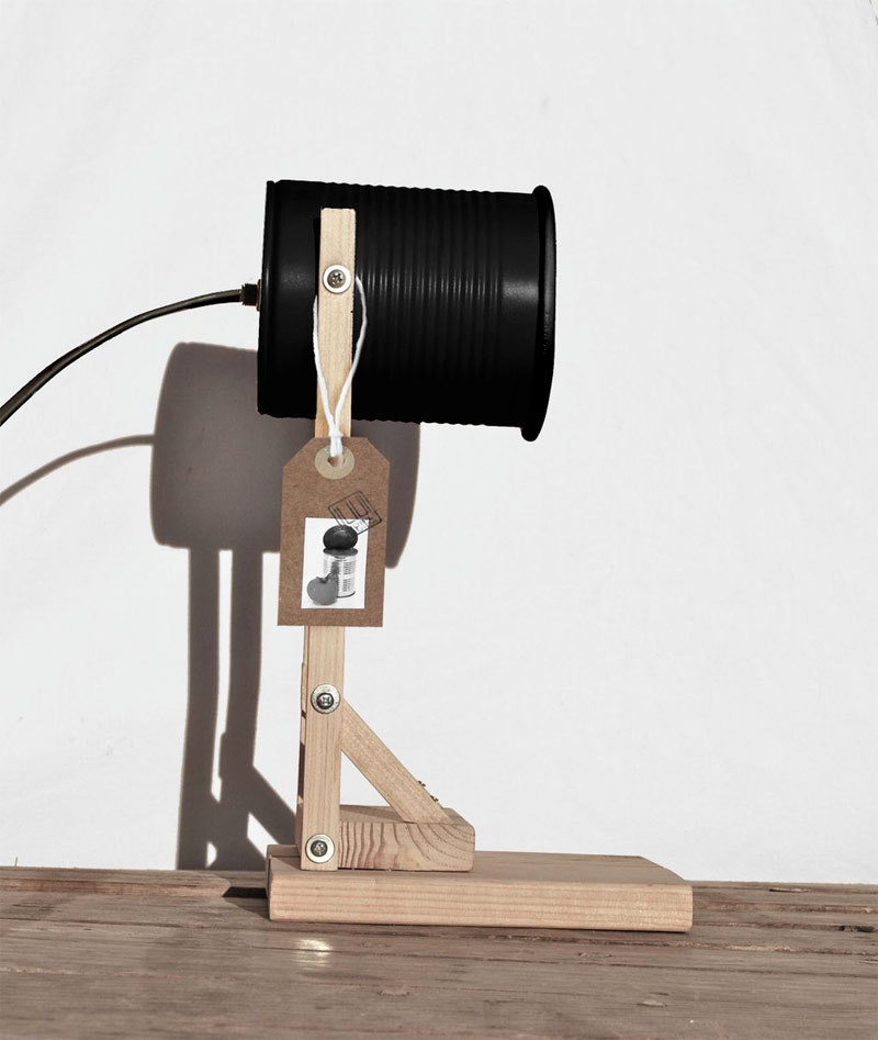 Upcycling-Tischleuchte von Iliüi Nobili Güida