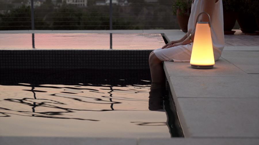"Uma": LED-Laterne mit Bluetooth-Lautsprecher (Foto: Pablo Designs)